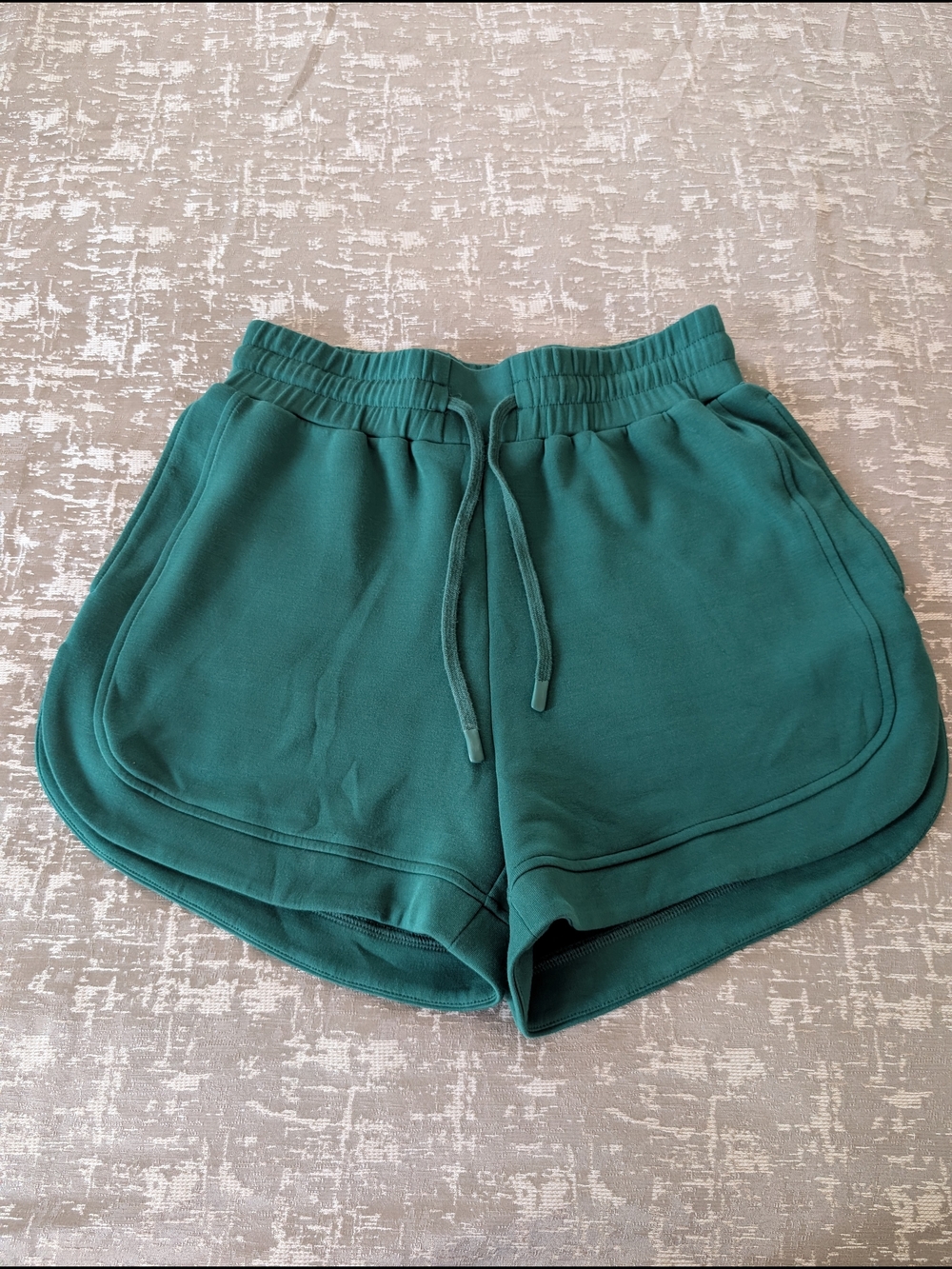 Varley Ollie High-Rise Athletic Shorts - Picture 4 of 9
